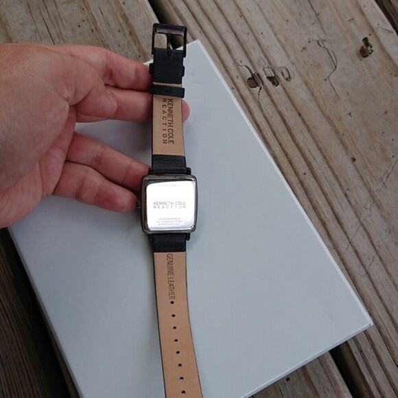 KENNETH COLE REACTION KC2455 BLACK LEATHER BAND BLACK TONE watch - Picture 7 of 7